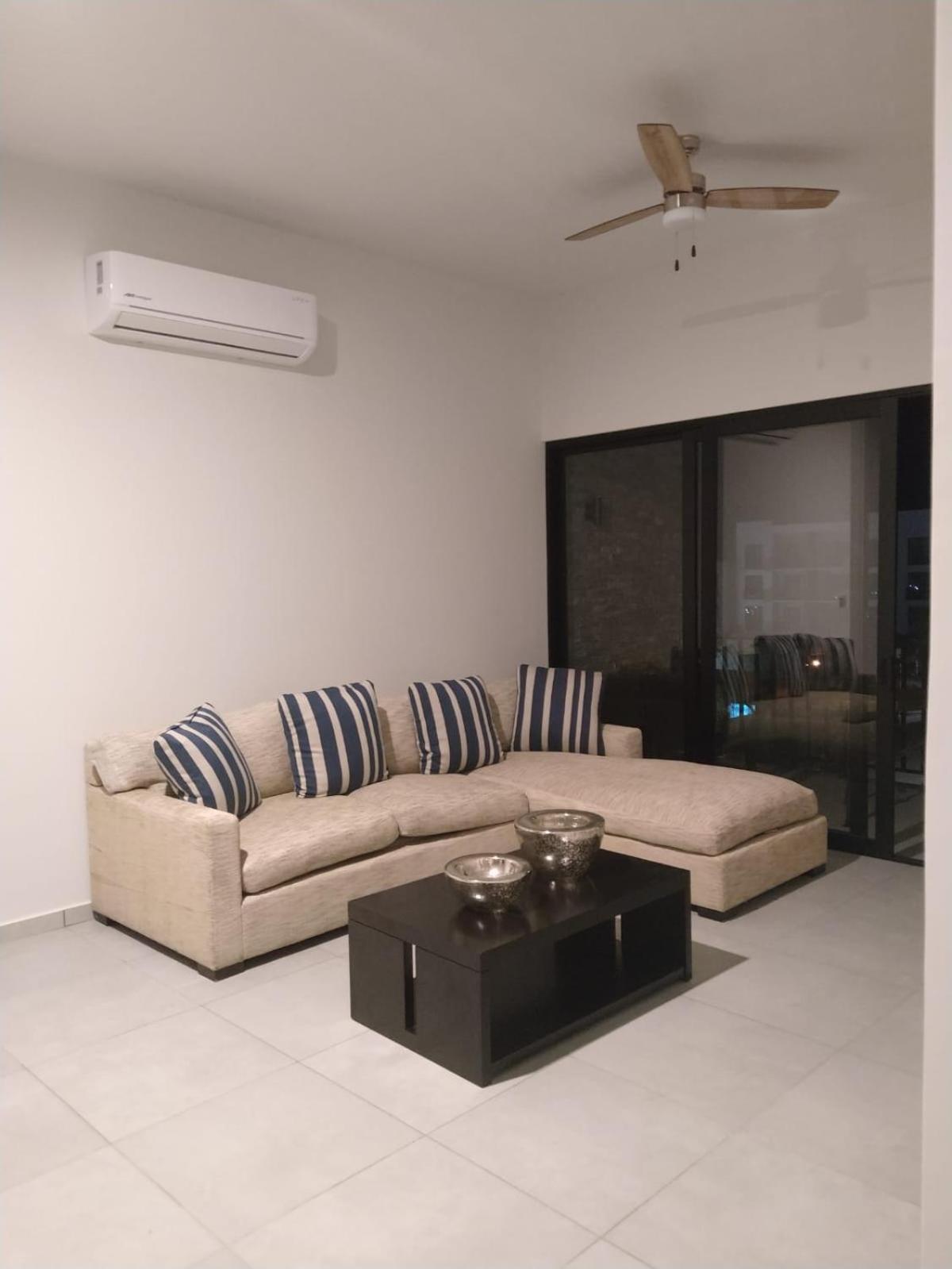 Apartamentos mar alta living