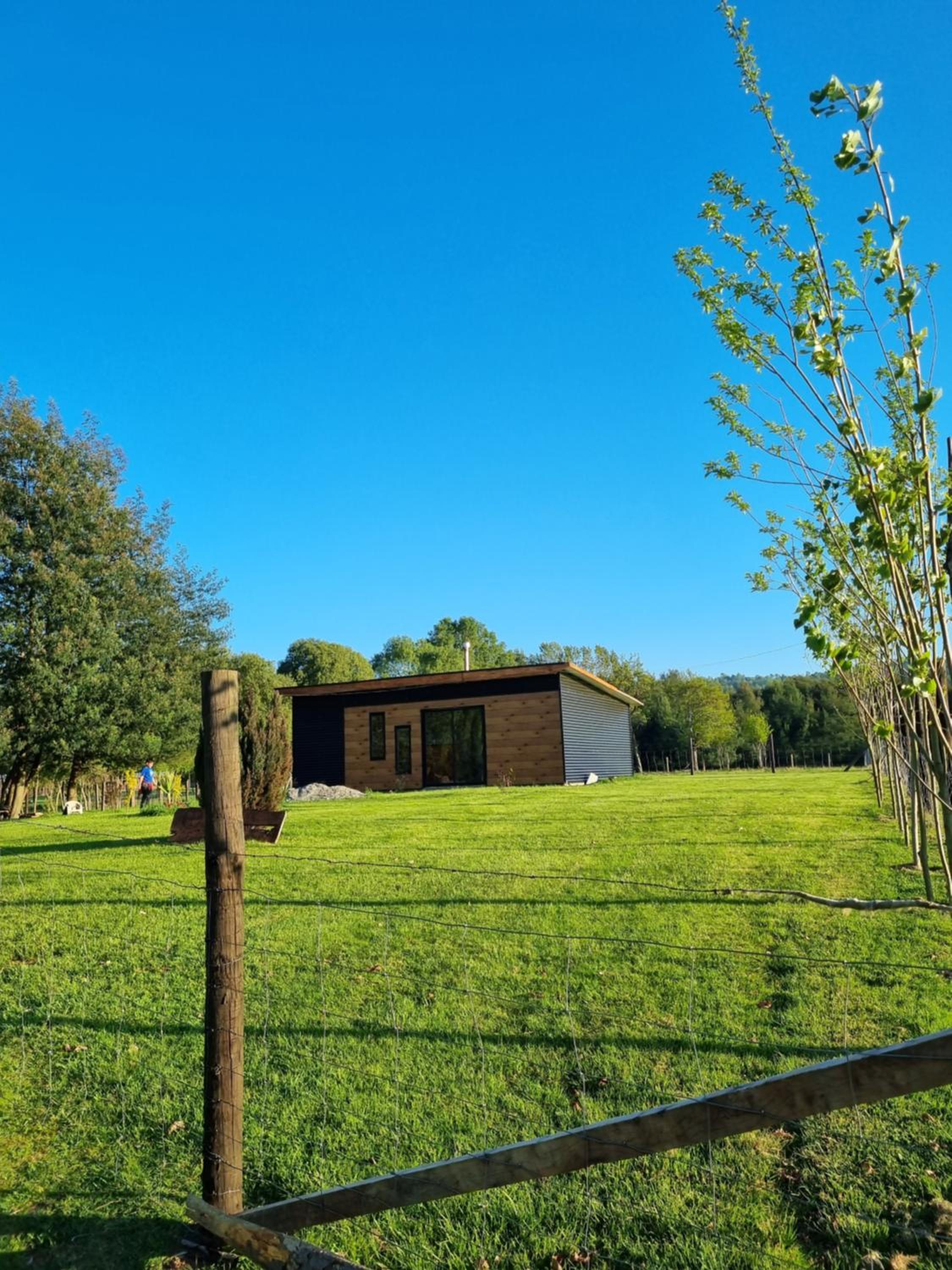 Cabaña en carretera 5 sur con granja de animales