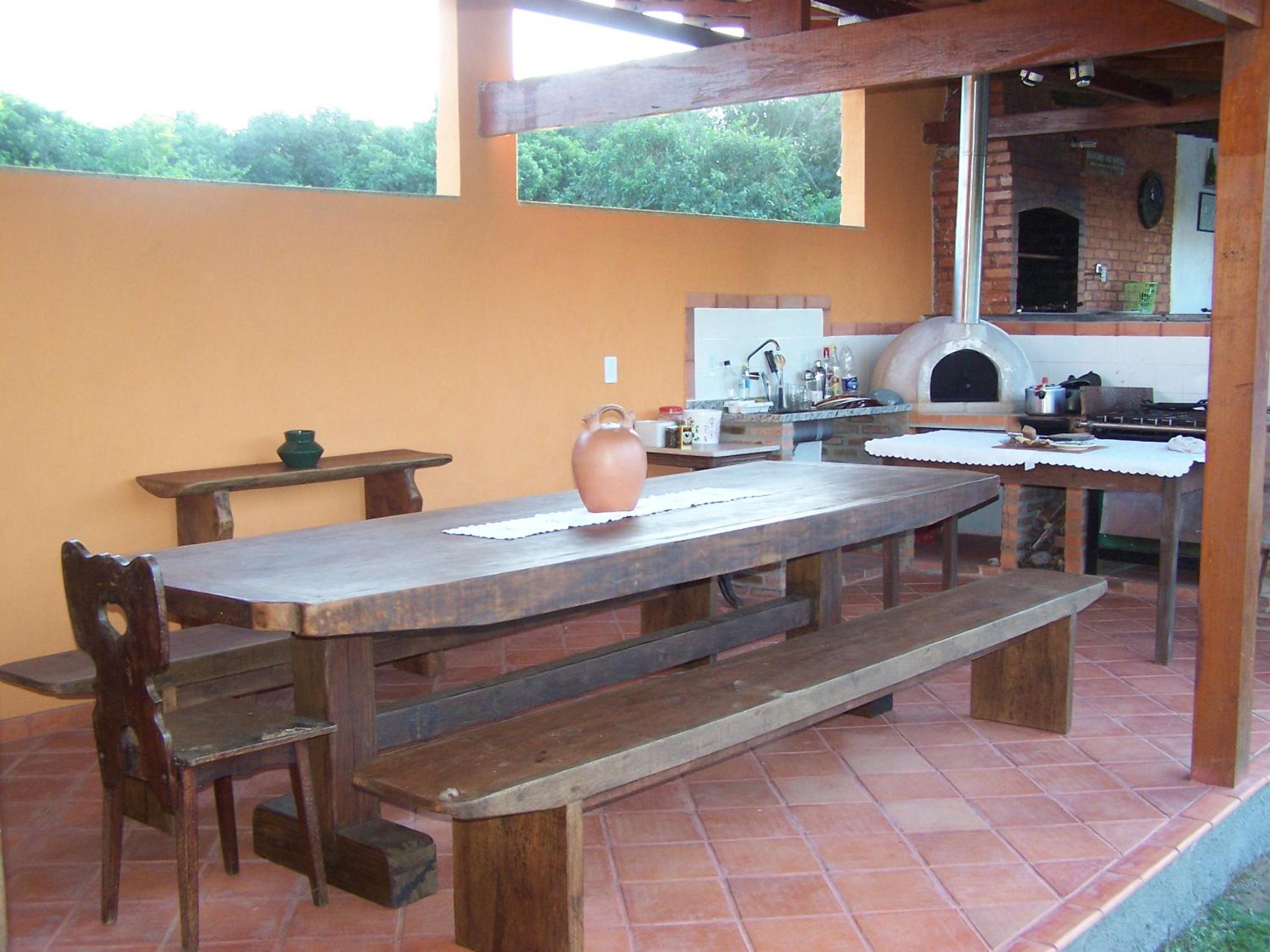 Casa de seis suites na beira do mar