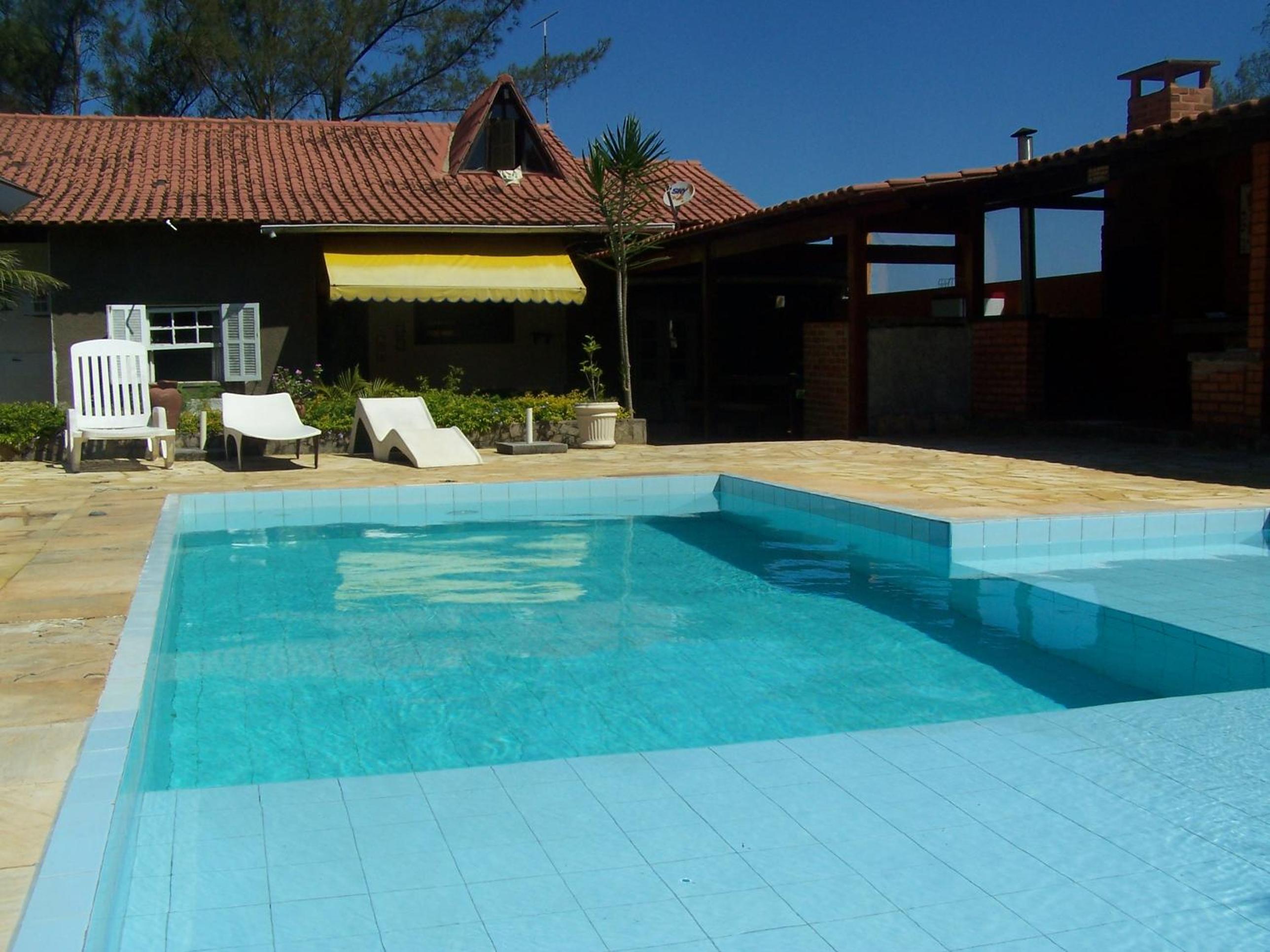 Casa de seis suites na beira do mar