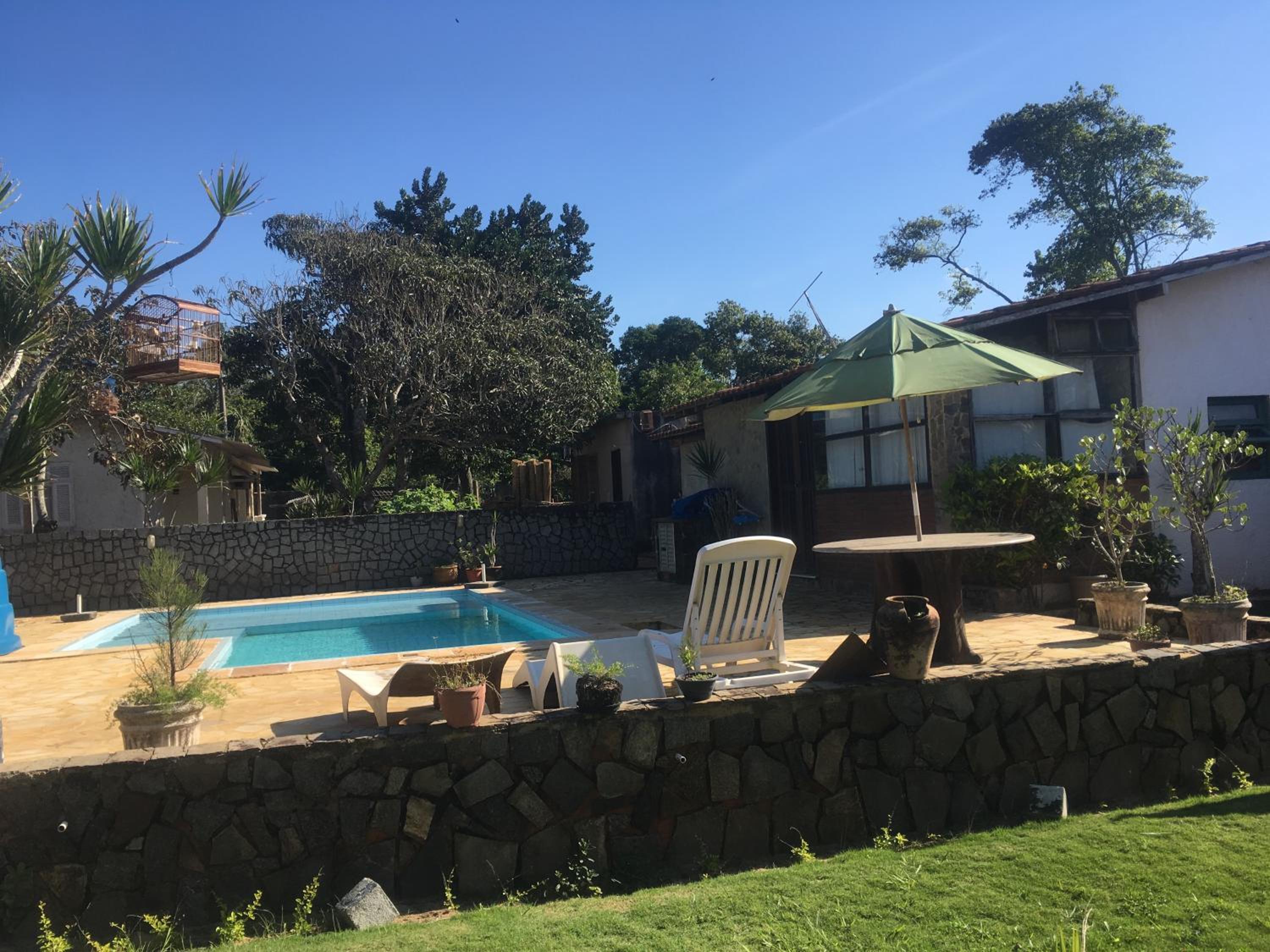 Casa de seis suites na beira do mar
