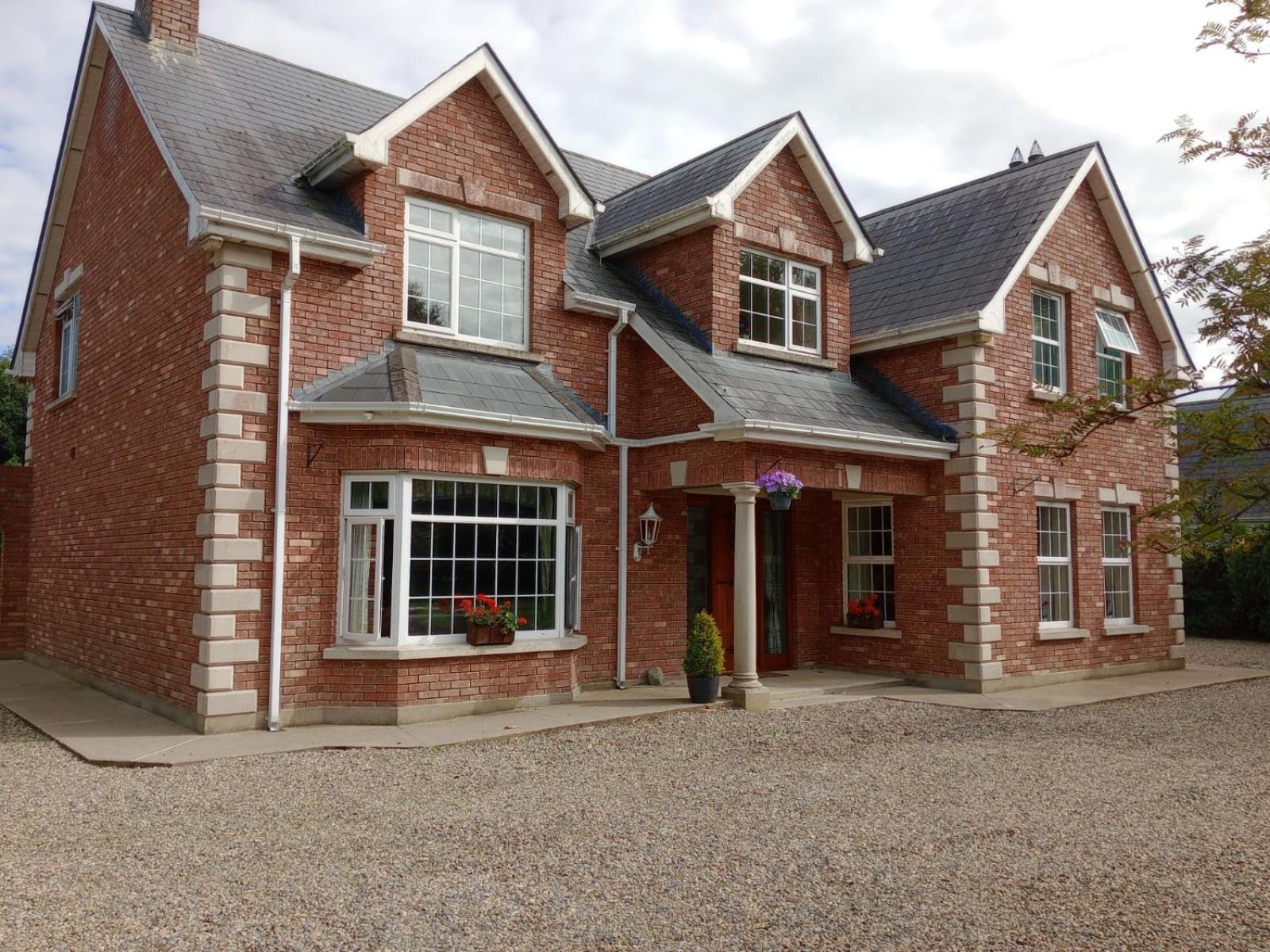 Tullynacrunat Lodge