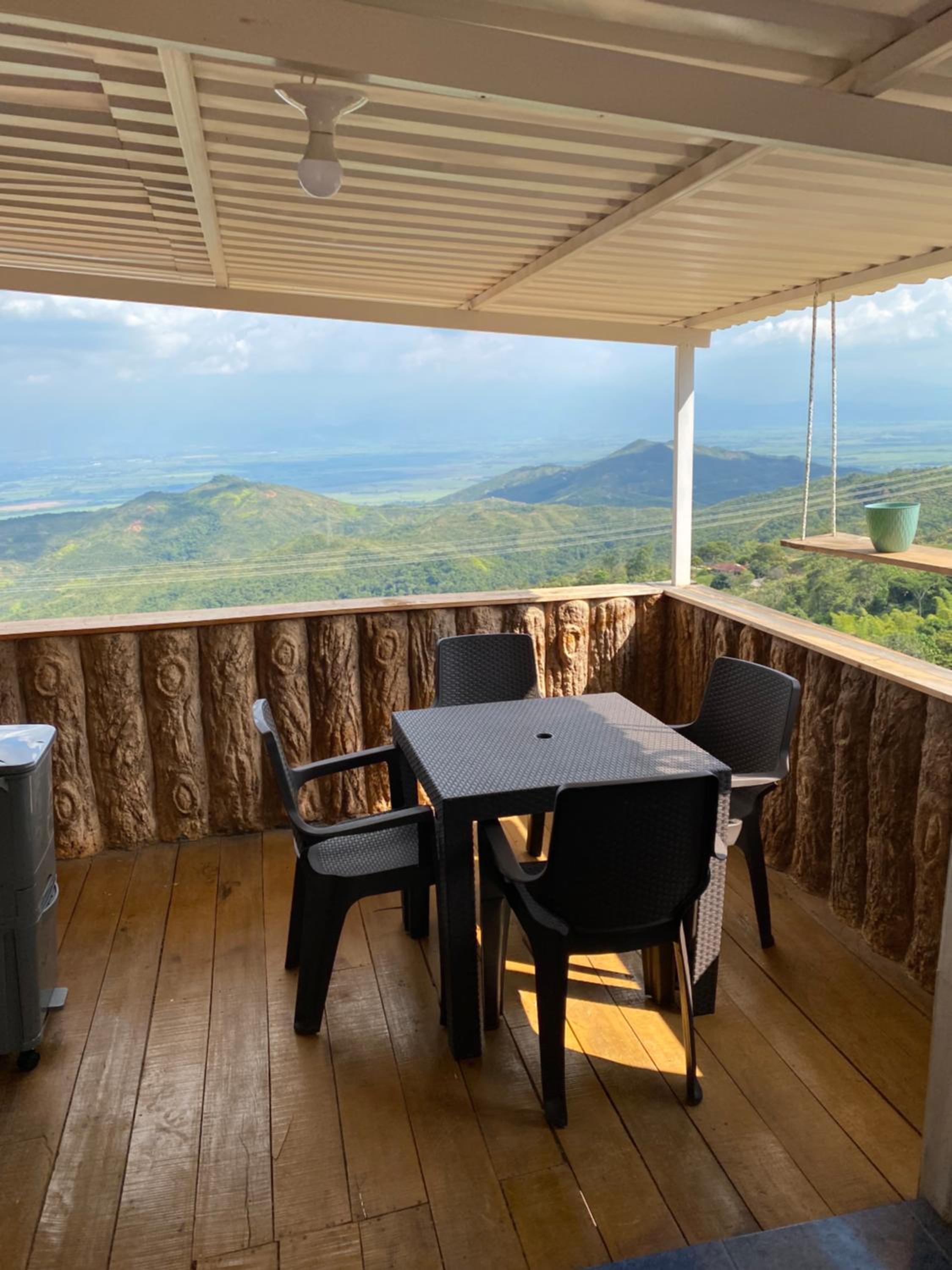 Hermosa cabaña para parejas cerca a Tuluá con jacuzzi