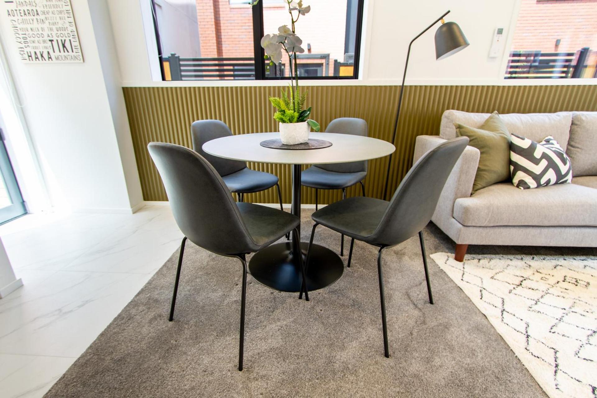 New Sophisticated City Pad view 5