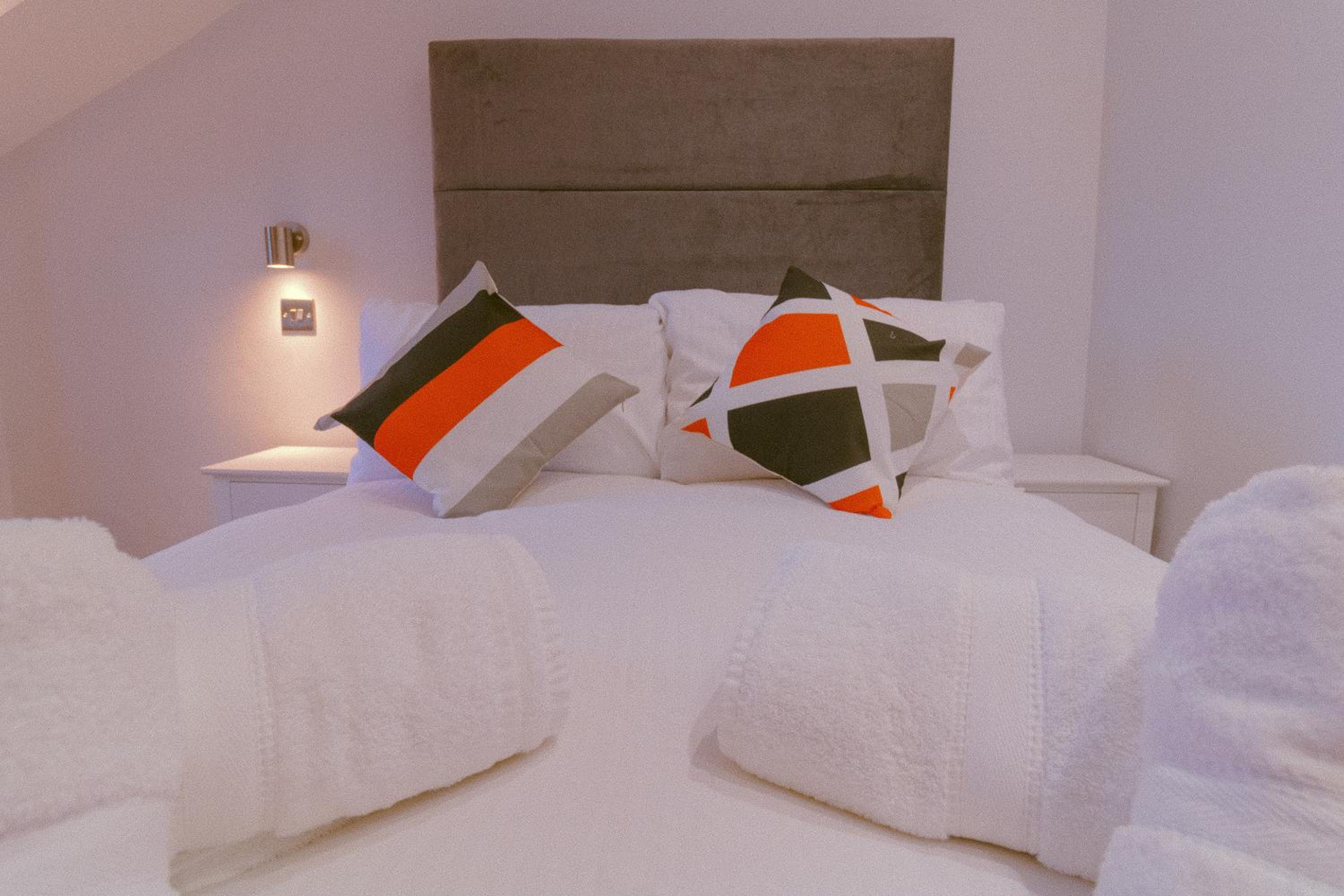 Mayfield Suites
