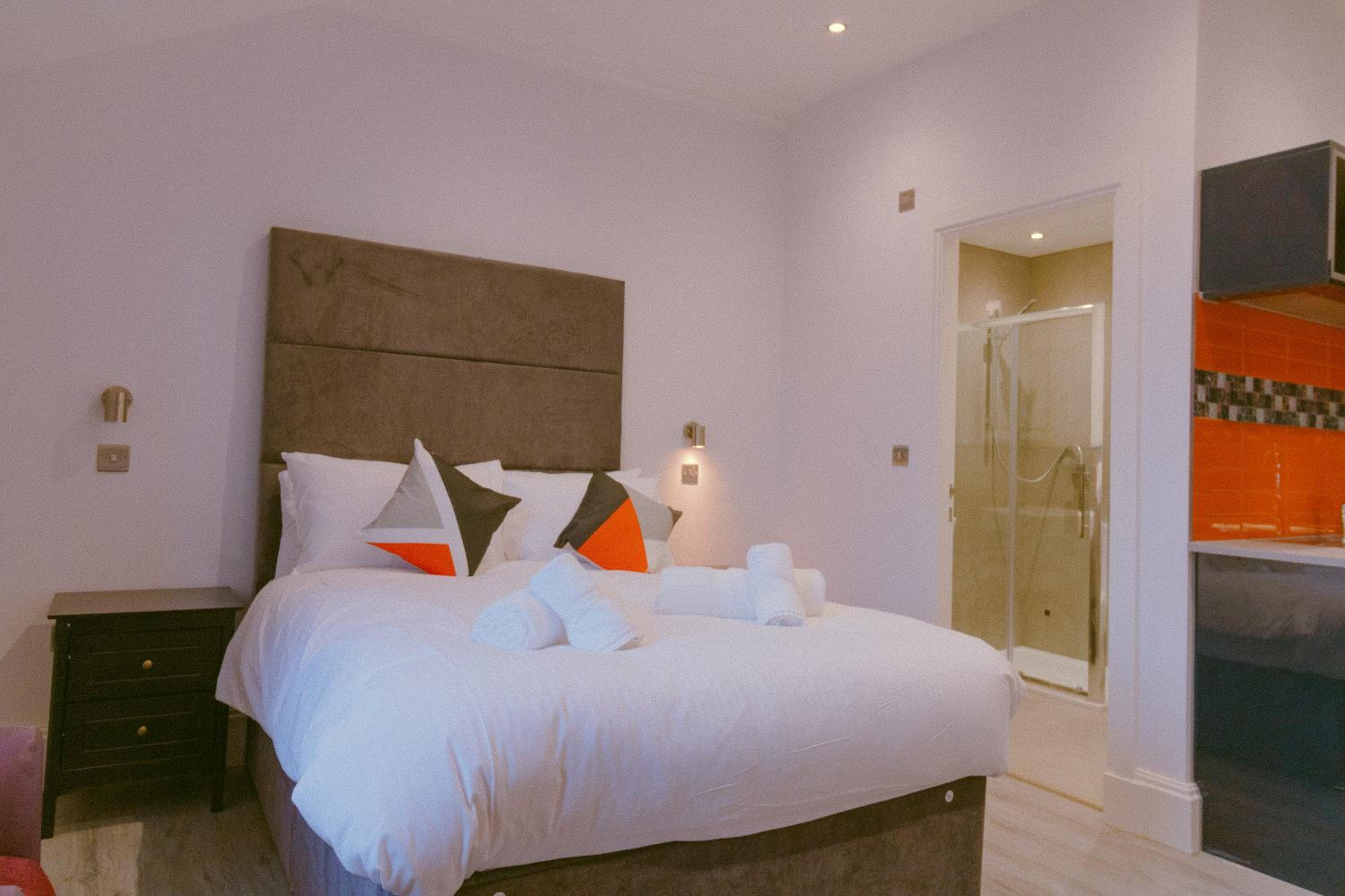 Mayfield Suites