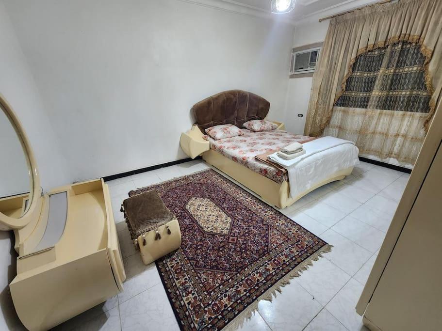 Near Pyramids, King Bedrooms and a 60inch Smart Tv.