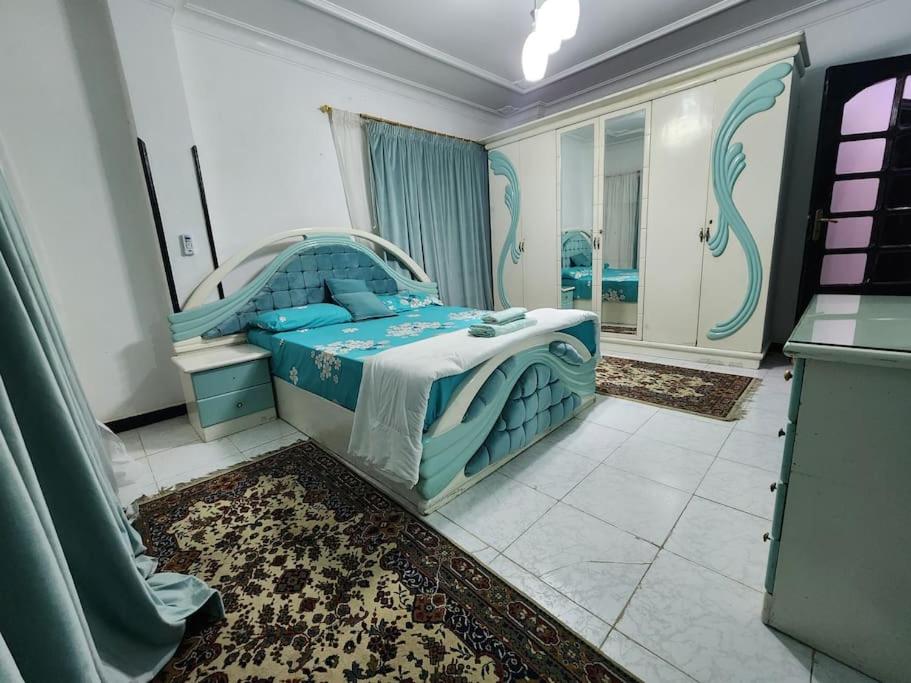 Near Pyramids, King Bedrooms and a 60inch Smart Tv.