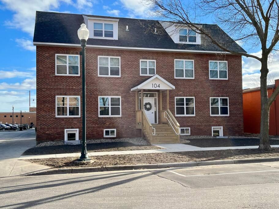 Downtown 2BR Apartment