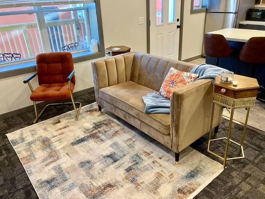 Downtown 2BR Apartment