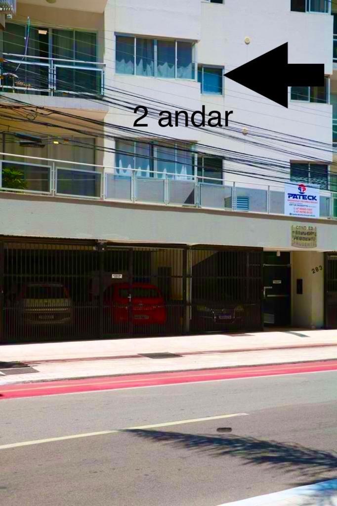 Lindo apto 2 quartos quadra mar