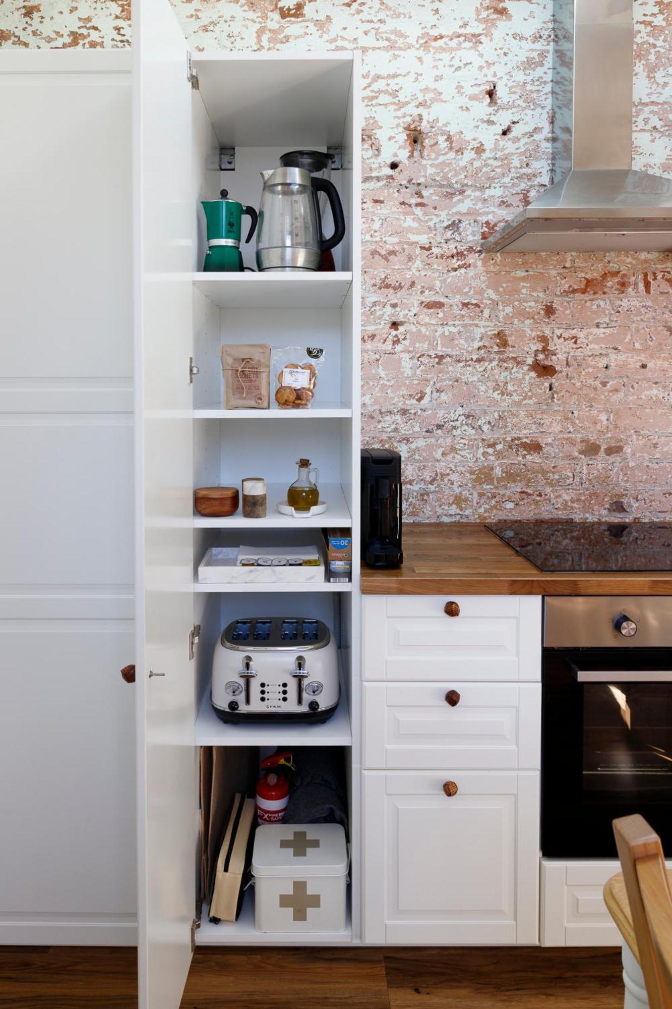 Hazel House Boutique Heritage Stay in Central Goulburn