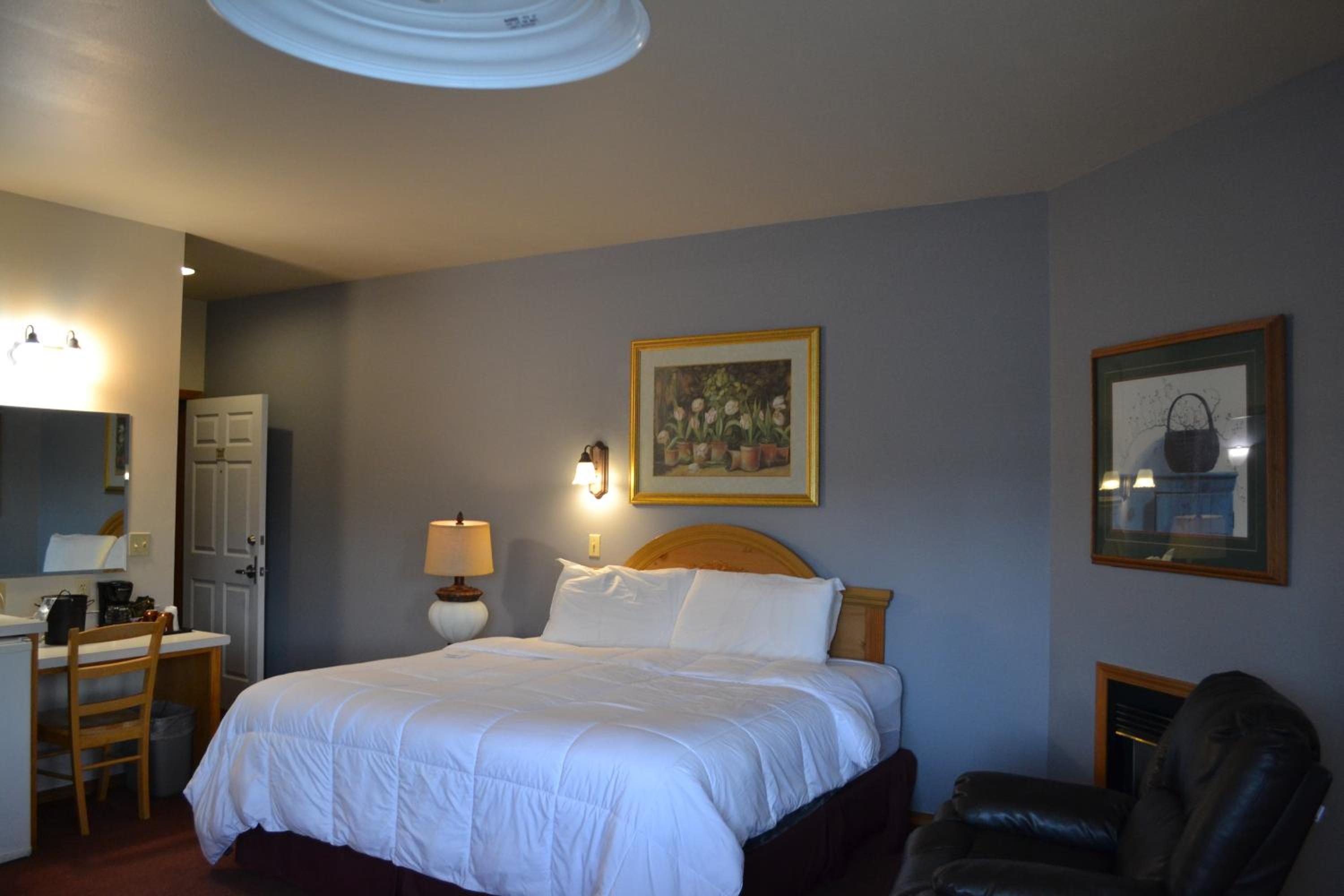 Anaco Bay Inn
