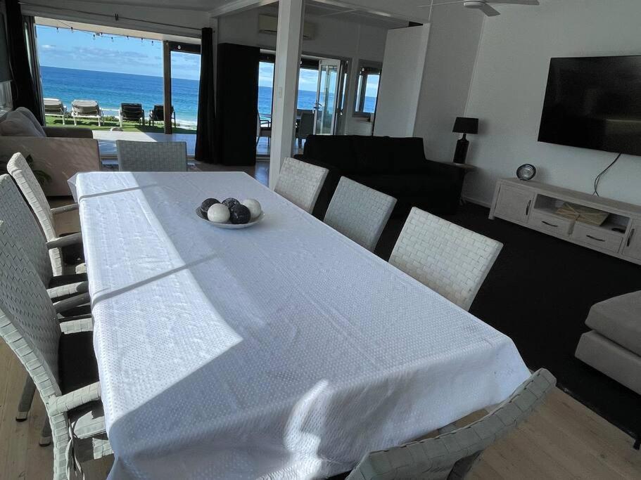 Wamberal Beach(shares with Terrigal Beach)Terrigal Beach SummerBelle Beachfront House