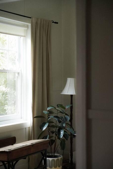 Thagg Haus - Charming Miners Cottage in Wonthaggi