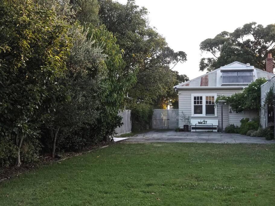 Thagg Haus - Charming Miners Cottage in Wonthaggi
