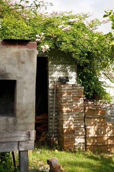 Thagg Haus - Charming Miners Cottage in Wonthaggi