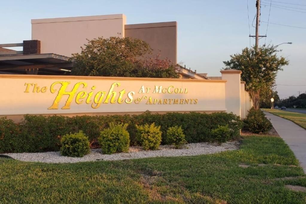 The Heights Luxury Condo 2BR/2BA/2 Beds&1 Sofa Bed view 3