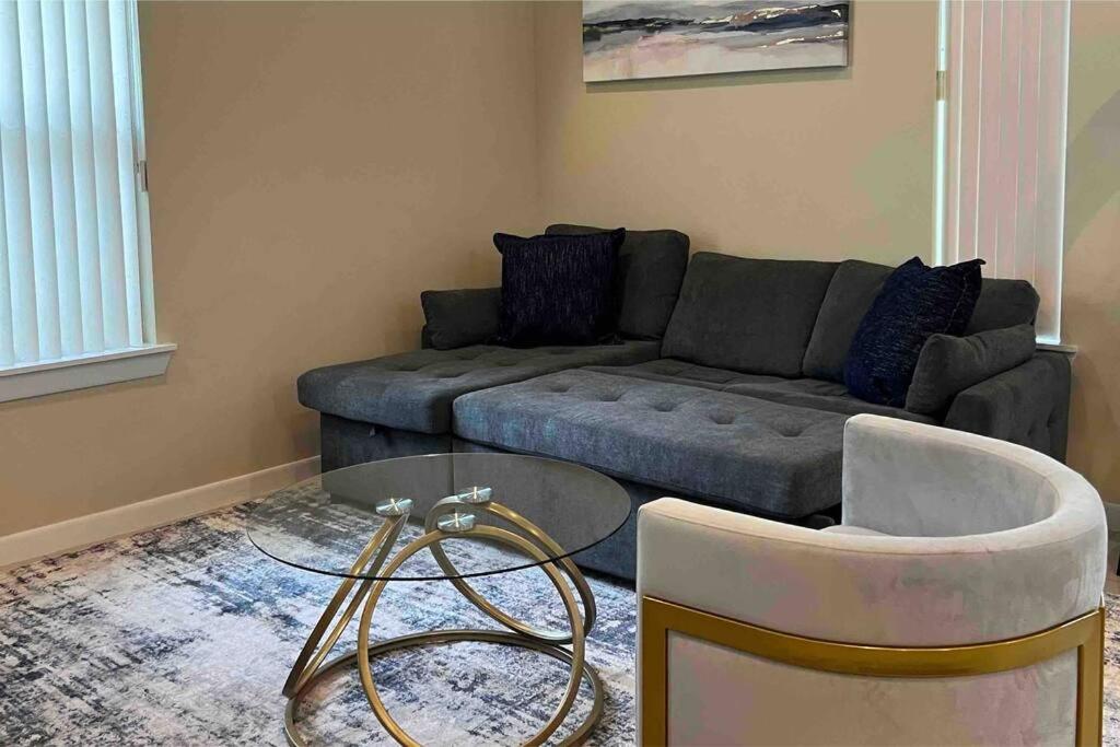 The Heights Luxury Condo 2BR/2BA/2 Beds&1 Sofa Bed view 5