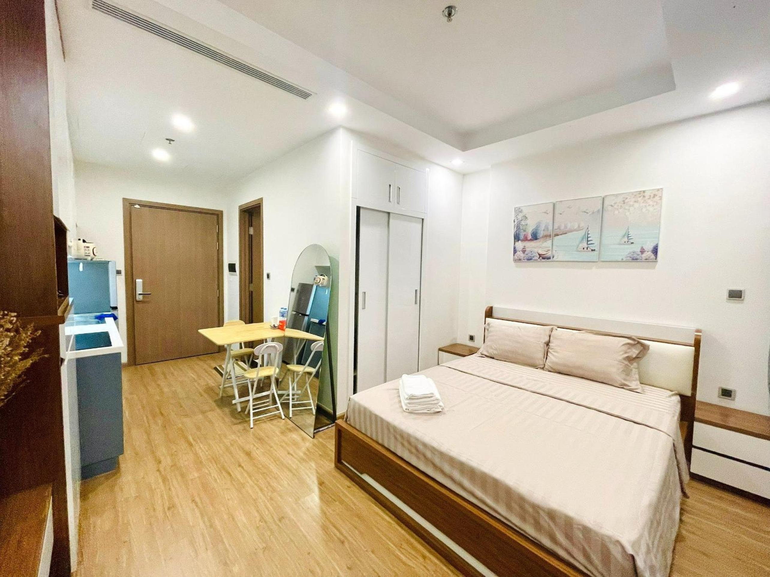 Vinhomes Green Bay - studio apartment