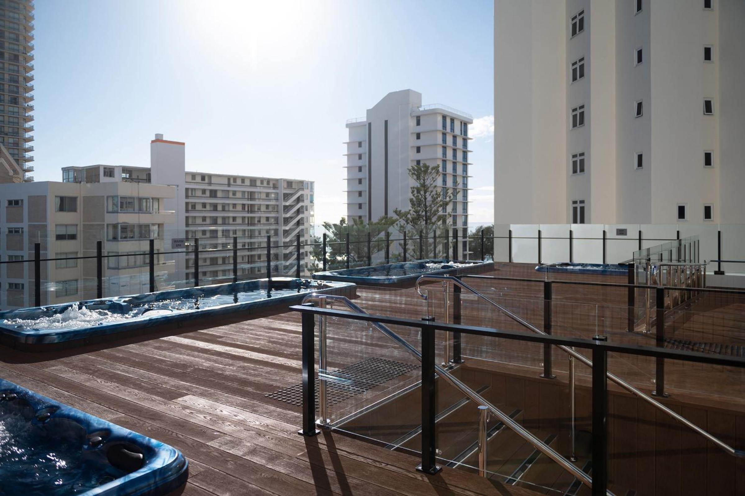 Hotel Apartments on 22 View Avenue, Surfers Paradise