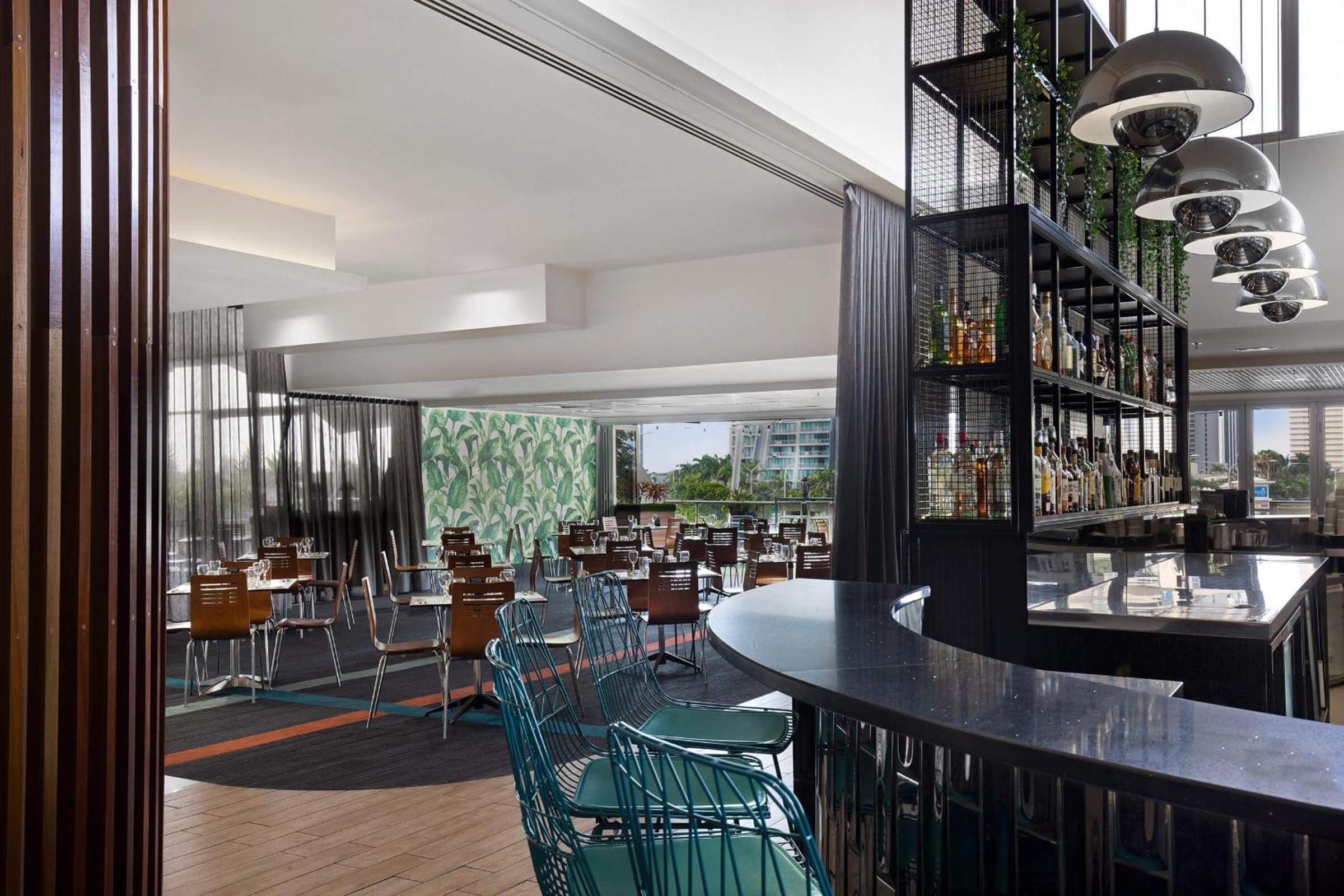 Hotel Apartments on 22 View Avenue, Surfers Paradise