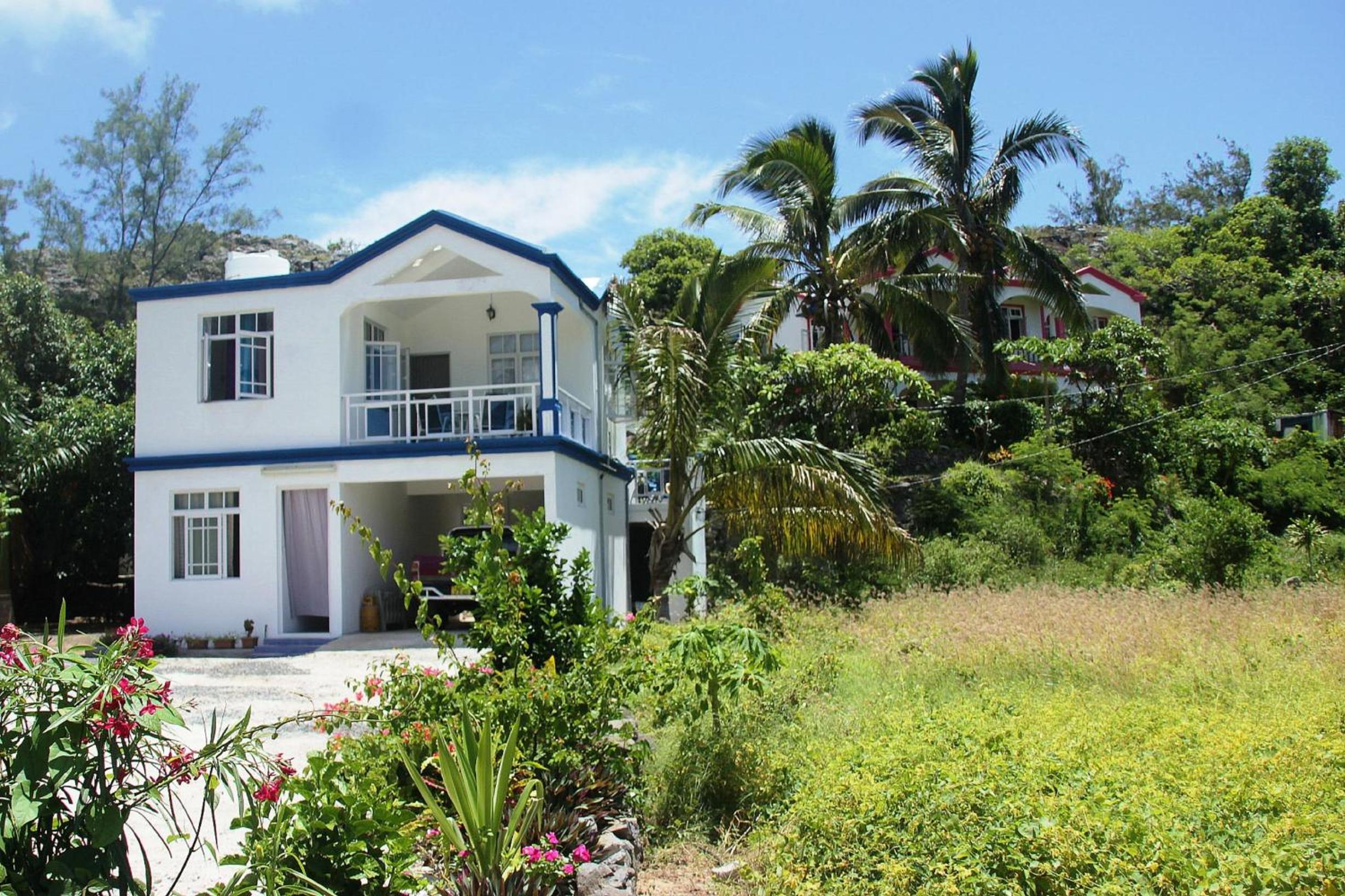 La Villa Allamanda