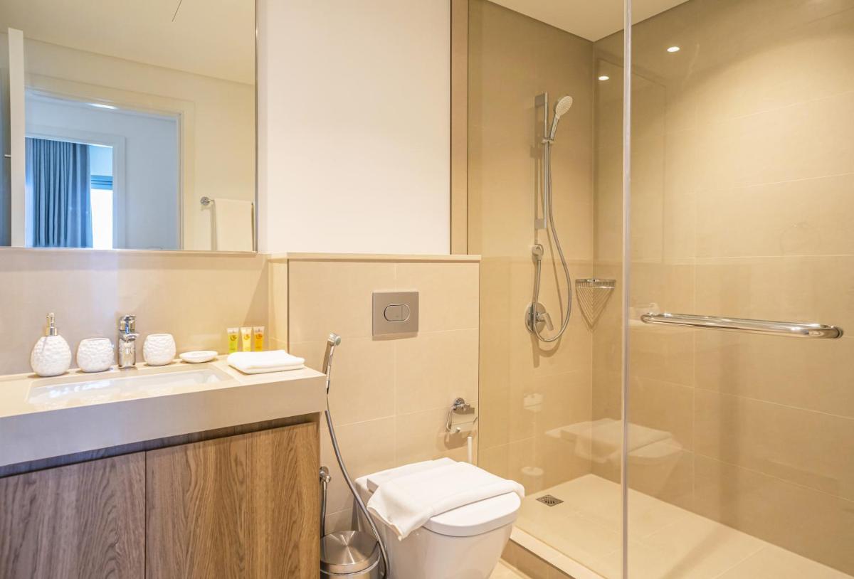 HomesGetaway - Lovely 2BR in Downtown Views II