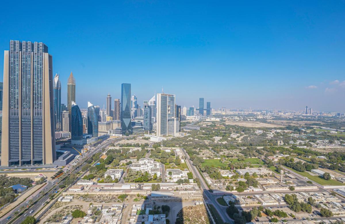 HomesGetaway - Lovely 2BR in Downtown Views II