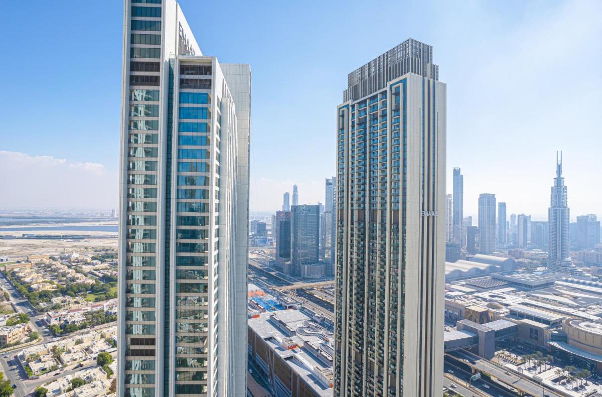 HomesGetaway - Lovely 2BR in Downtown Views II
