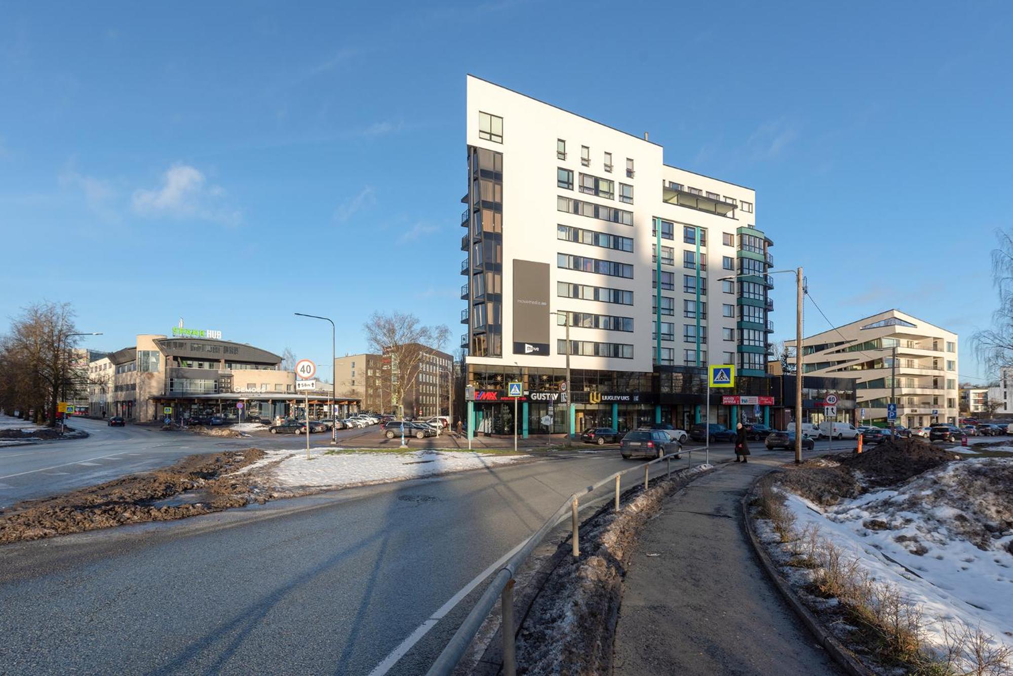 Spacious penthouse apartment with a good view in downtown