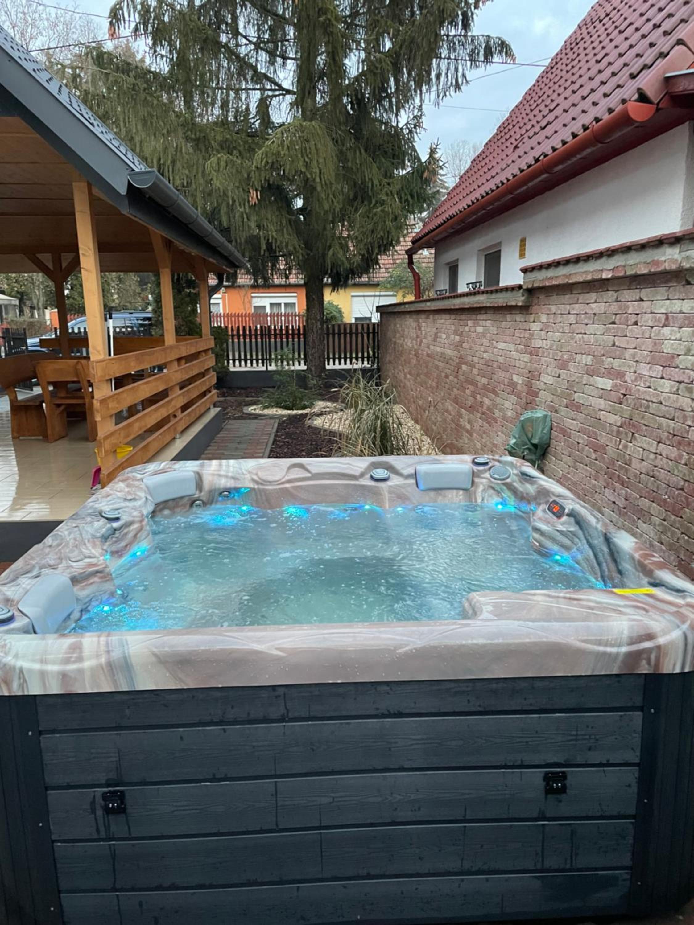 Ponty Apartman