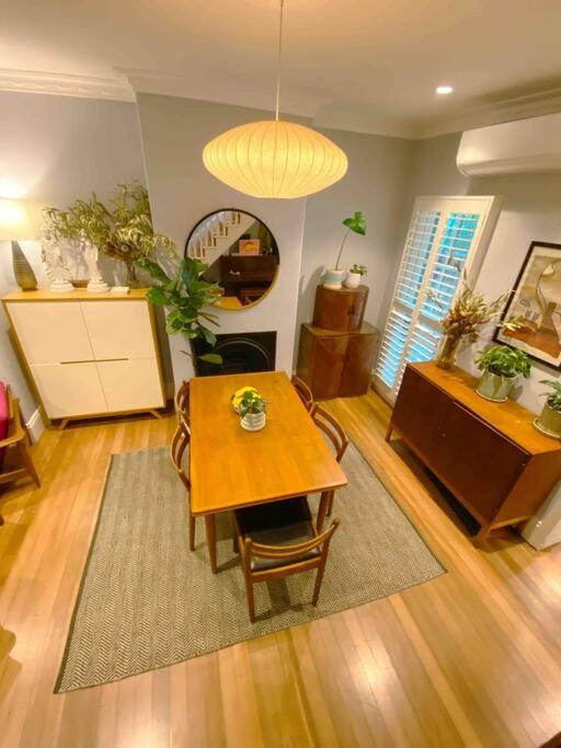 A Timeless Terrace house of Elegance and Style