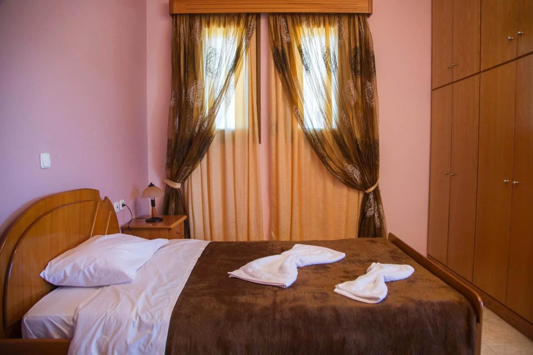 VILLA ANTONIS