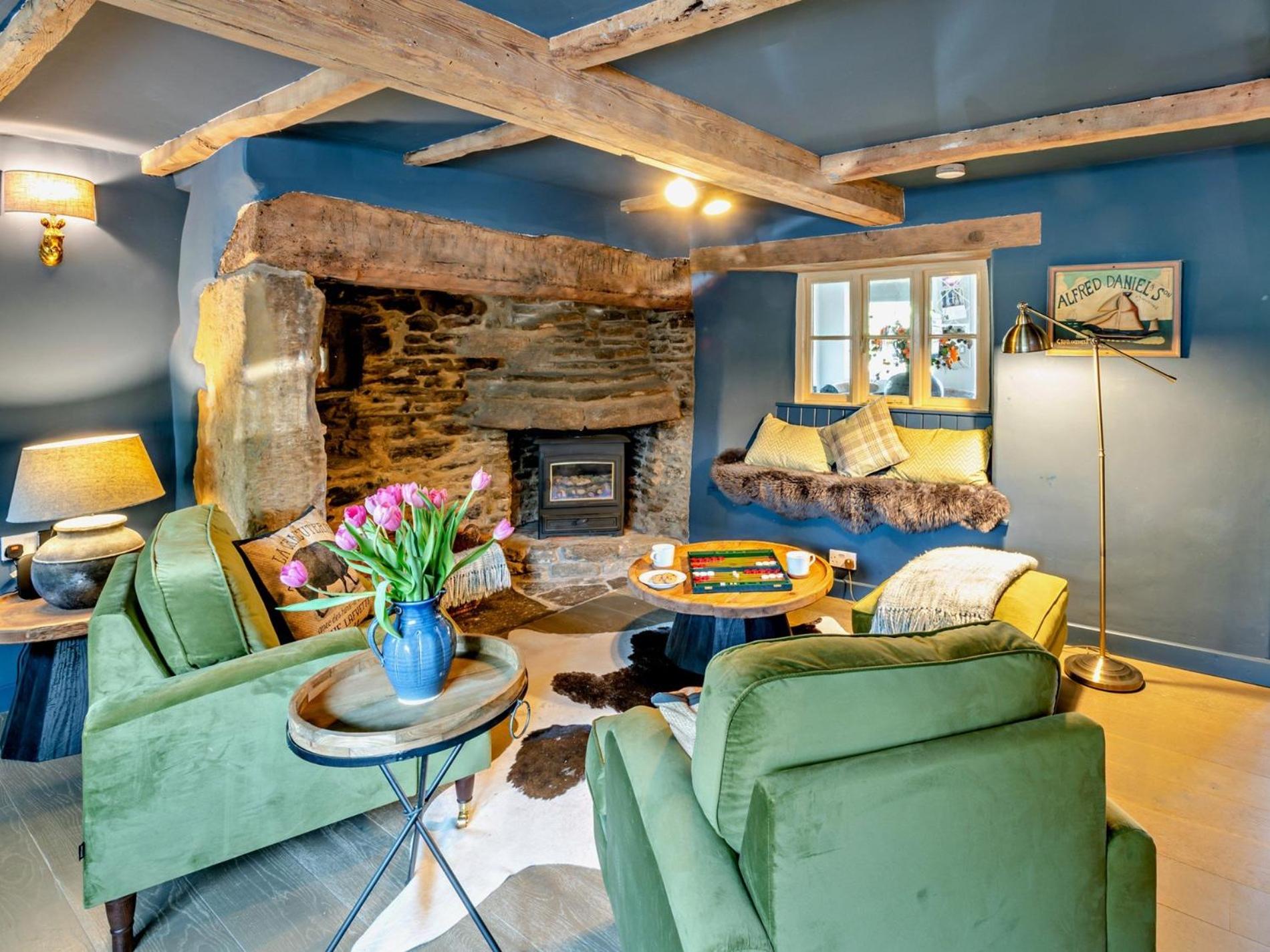4 Bed in Bridport oc-dc212 view 4