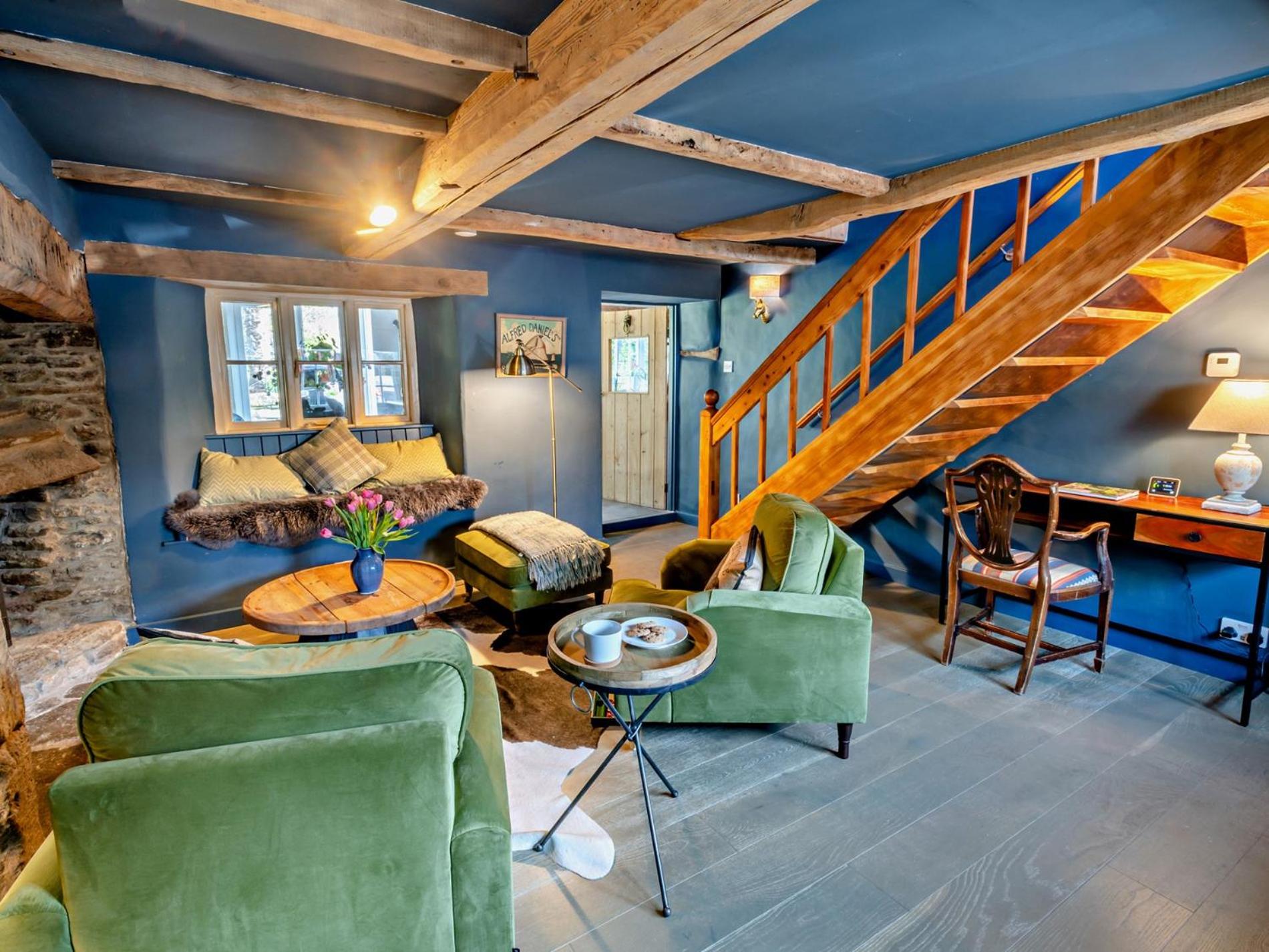 4 Bed in Bridport oc-dc212 view 5