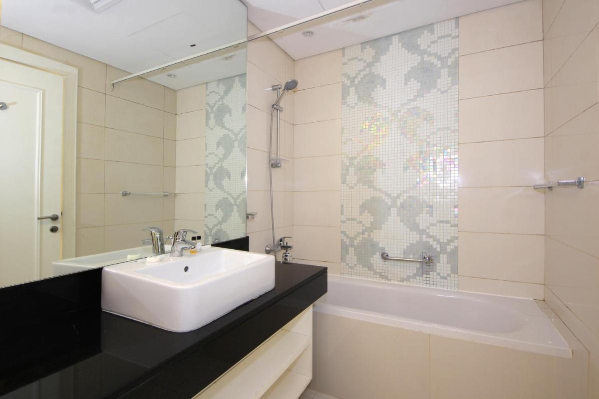 SHH - Spacious 2 Bedroom Apartment in Capital Bay Tower B, Business Bay