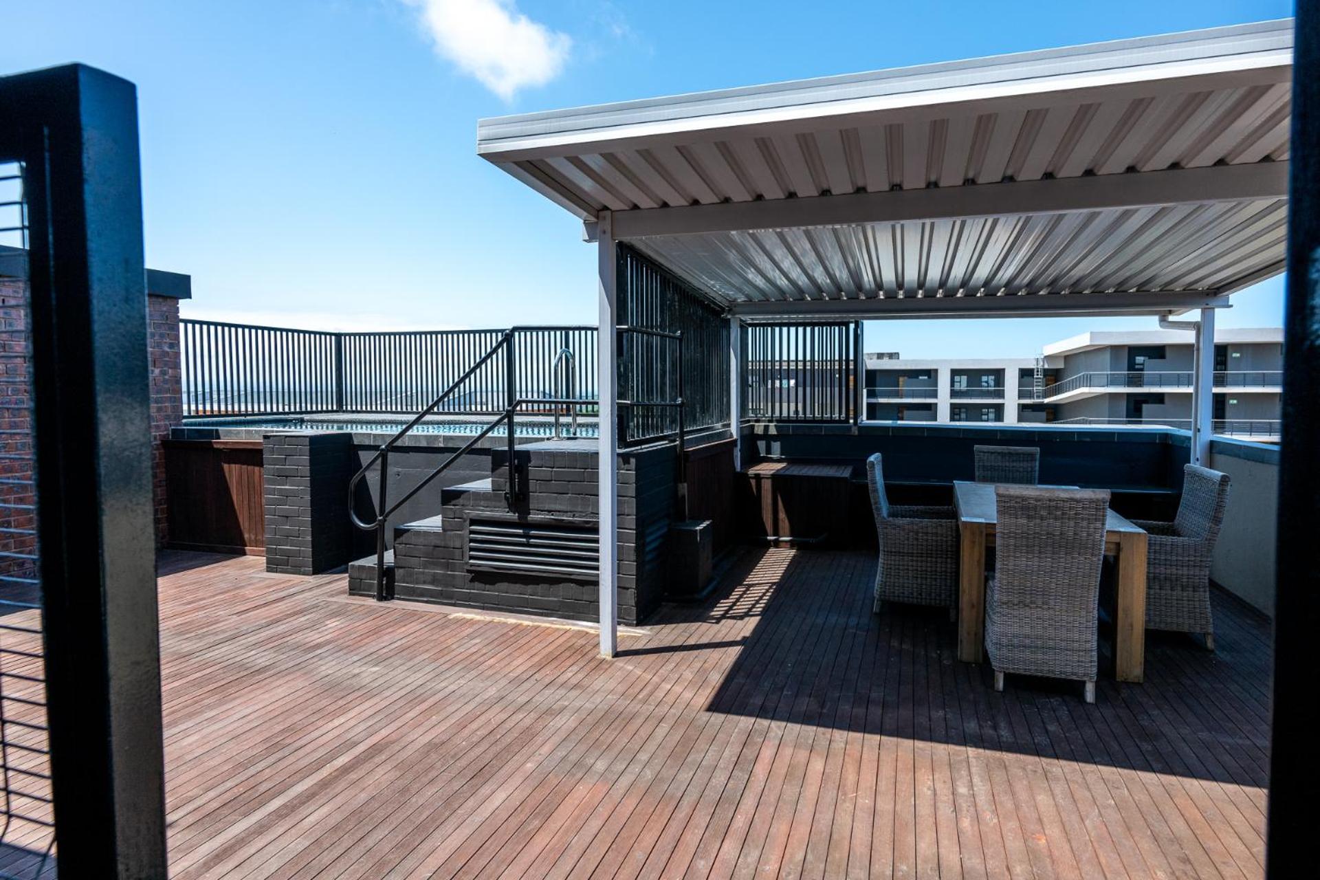 Lux Onyx 207 in Umhlanga Ridge view 4