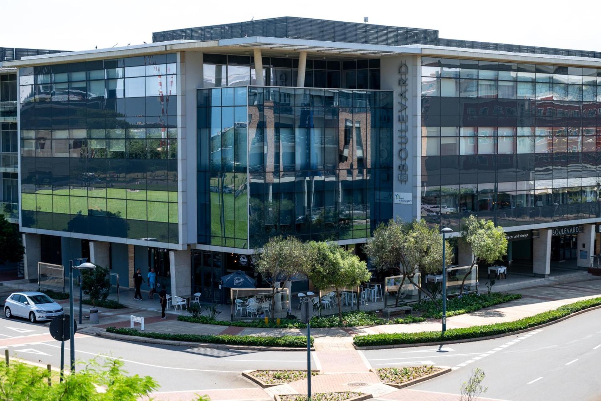 Lux Onyx 207 in Umhlanga Ridge view 5
