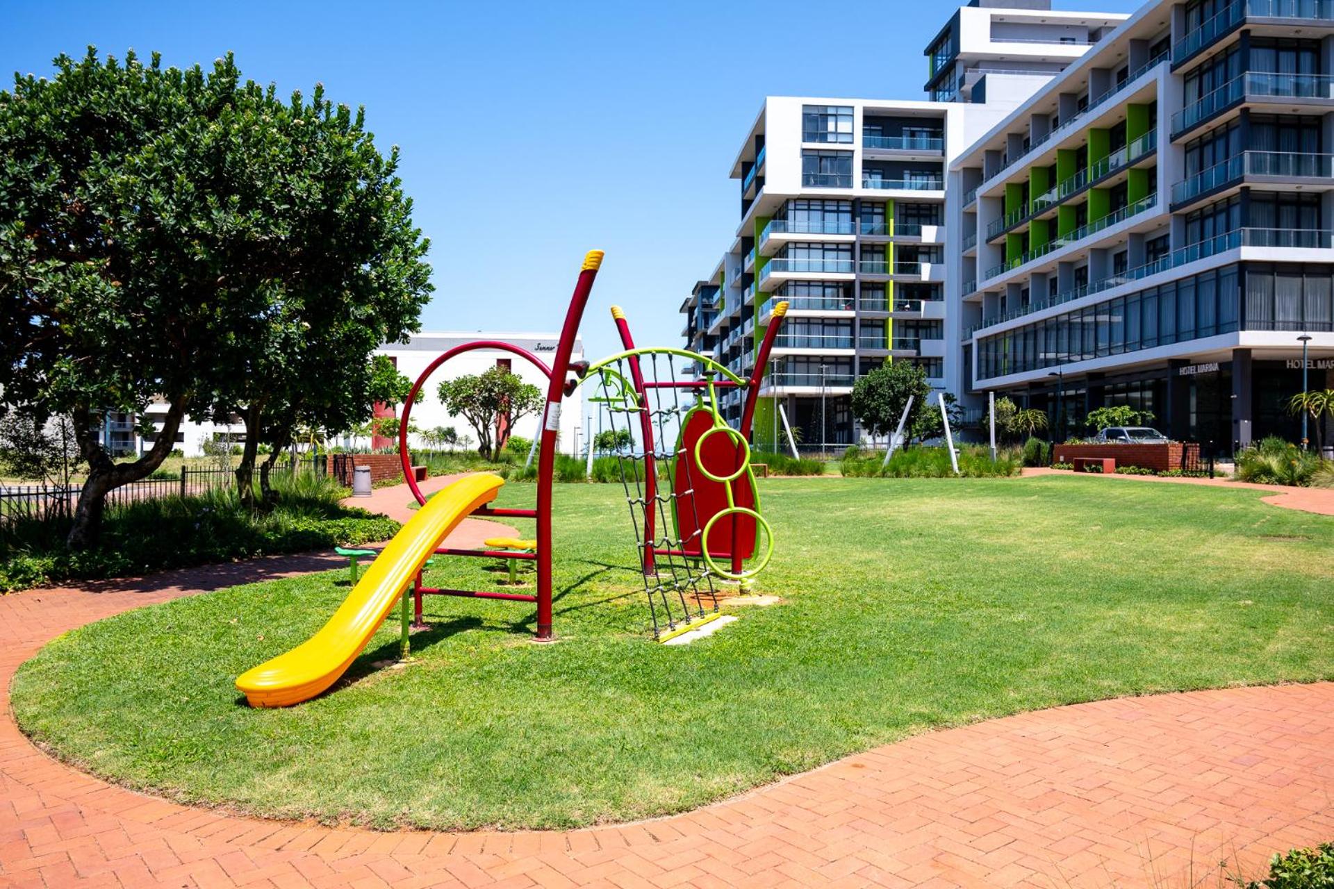 Lux Onyx 207 in Umhlanga Ridge view 3