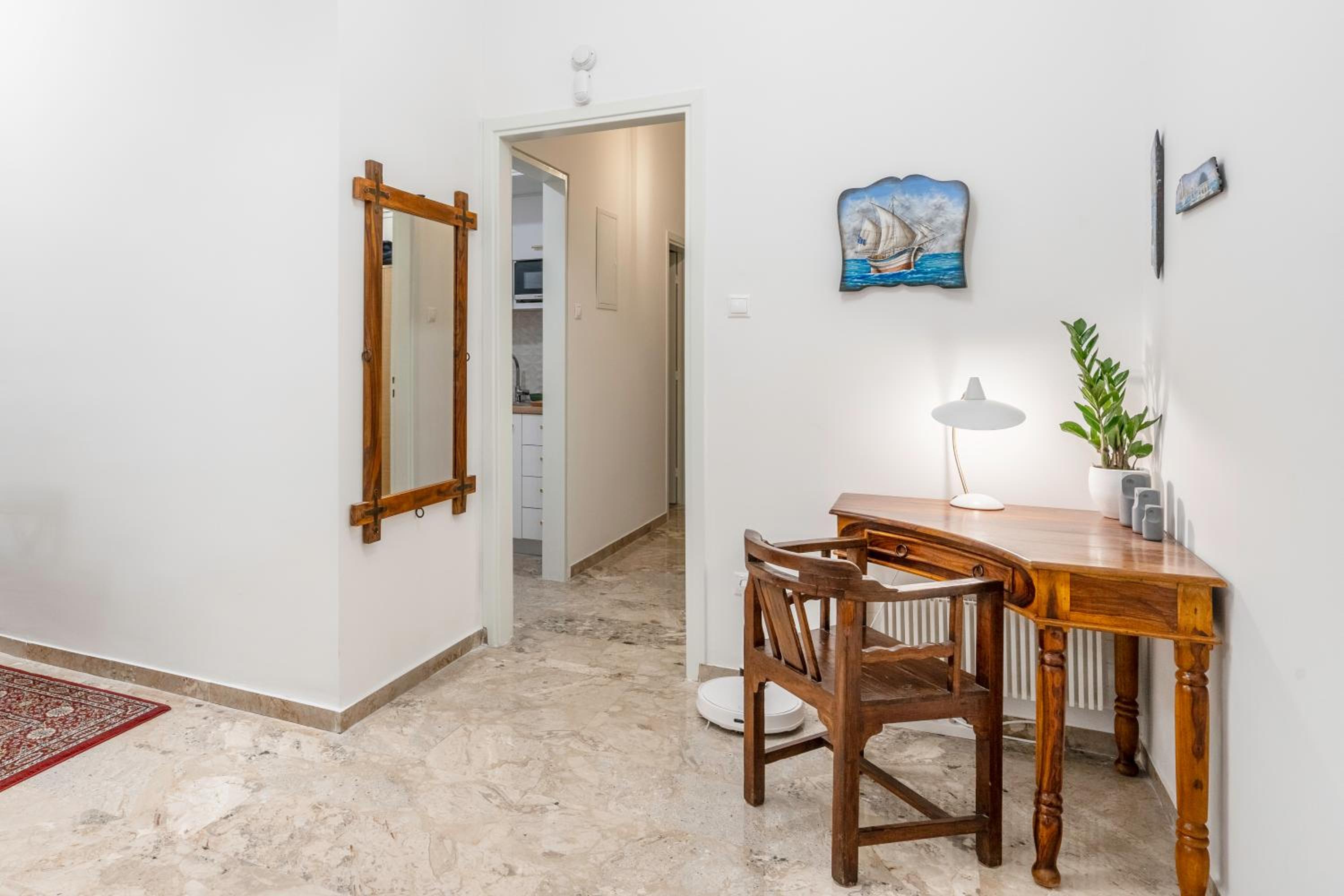 Luxury Museum Apartment Apollo