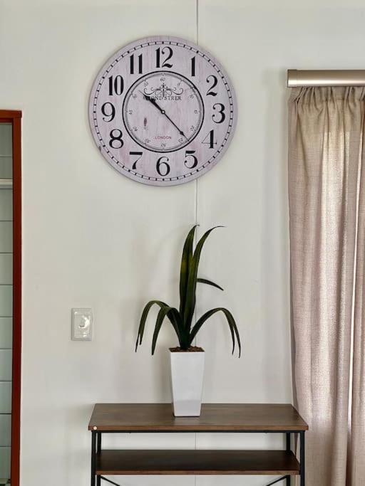 Luxury 1 Bdr Garden Cottage view 5