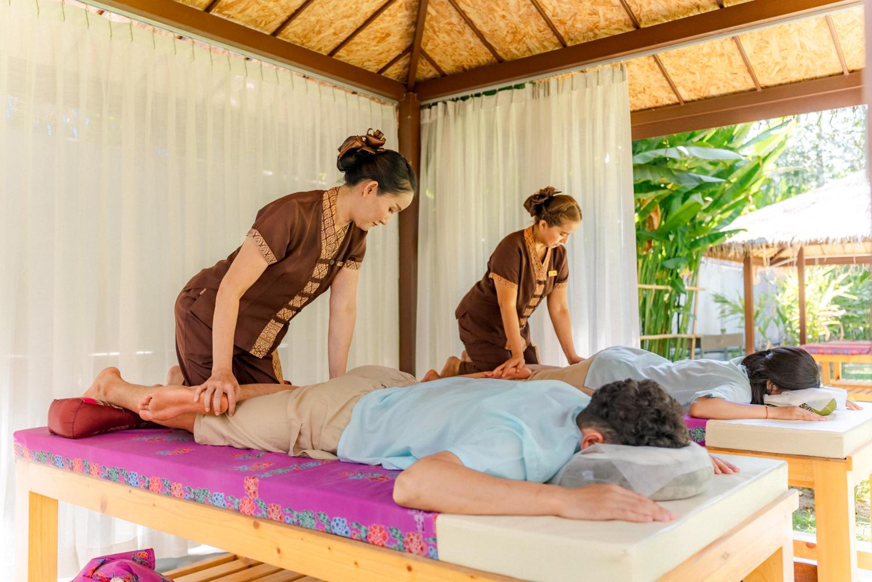 Holiday Inn Express Phuket Patong Beach Central by IHG