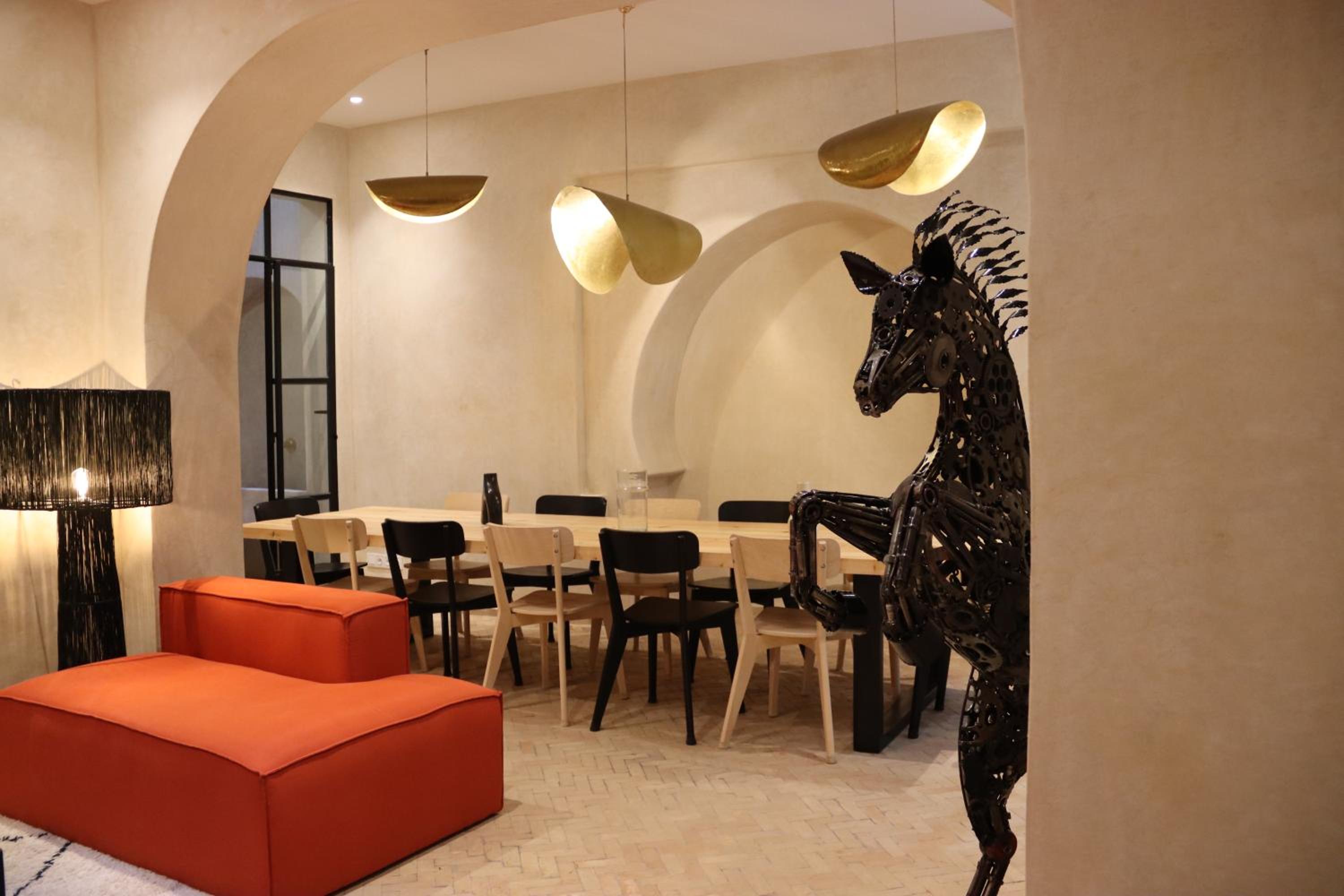 lounge