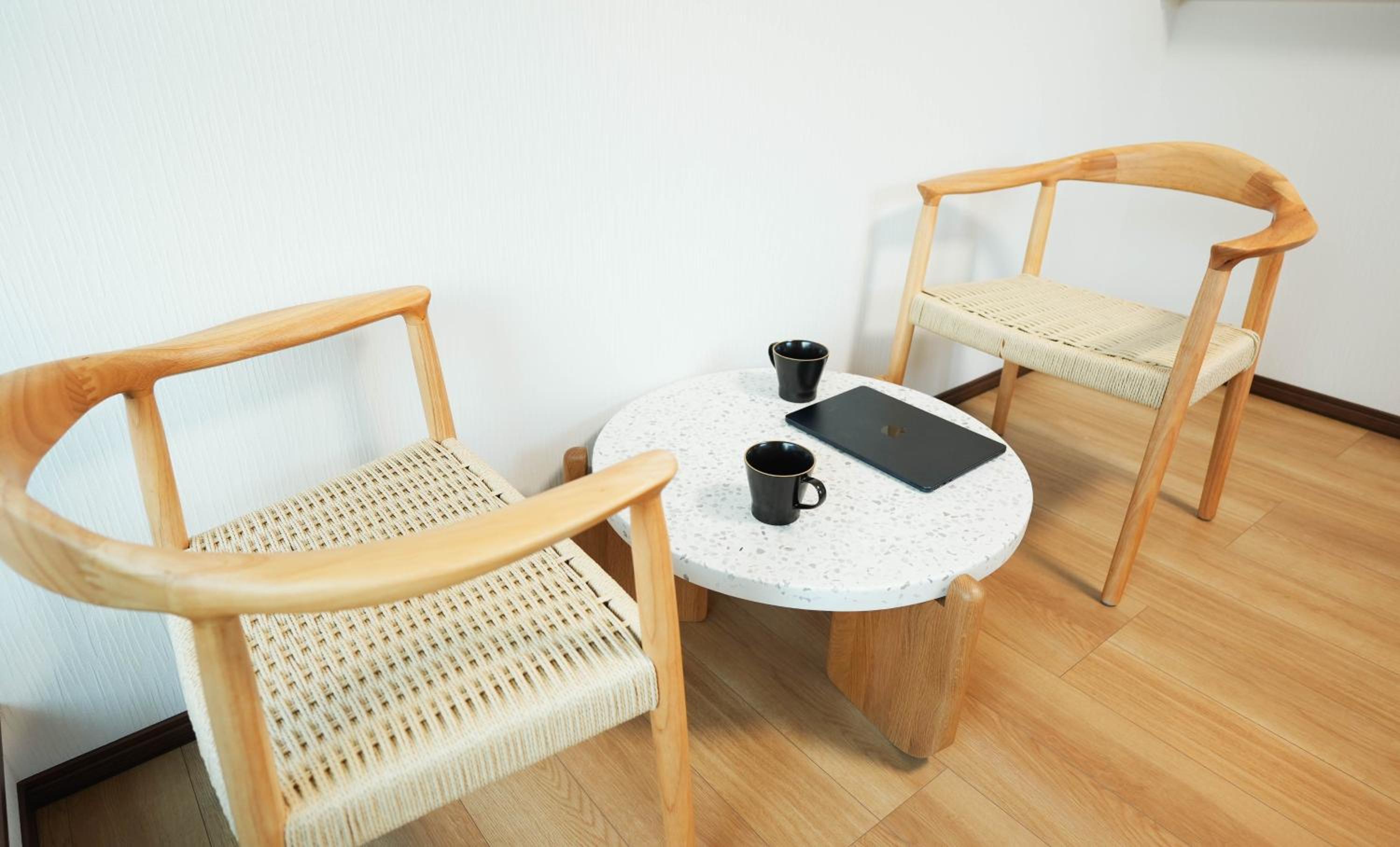 KAMI SUITES