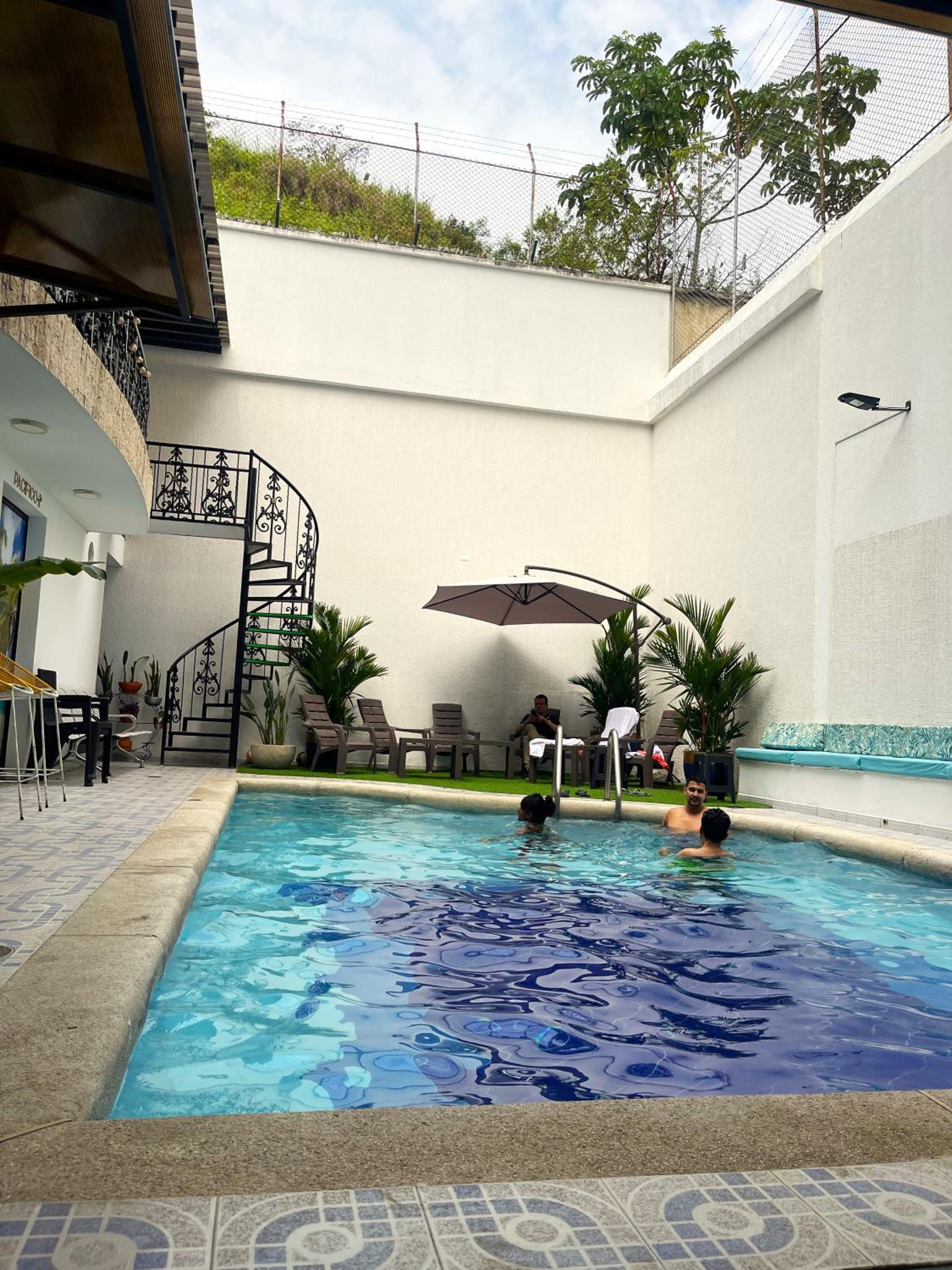 The View Hostel & Lounge