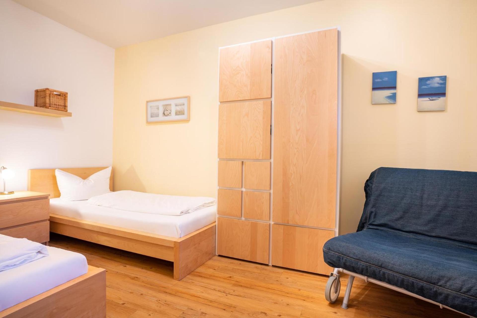 Komfort-Whg. mit 2 Slz., großer Terrasse, Parkplatz