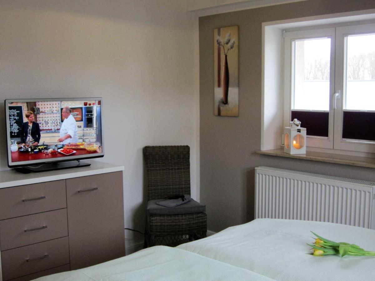 Hochwertige Wohnung mit 2 Fahrrädern, Balkon, ebenerdiger Dusche