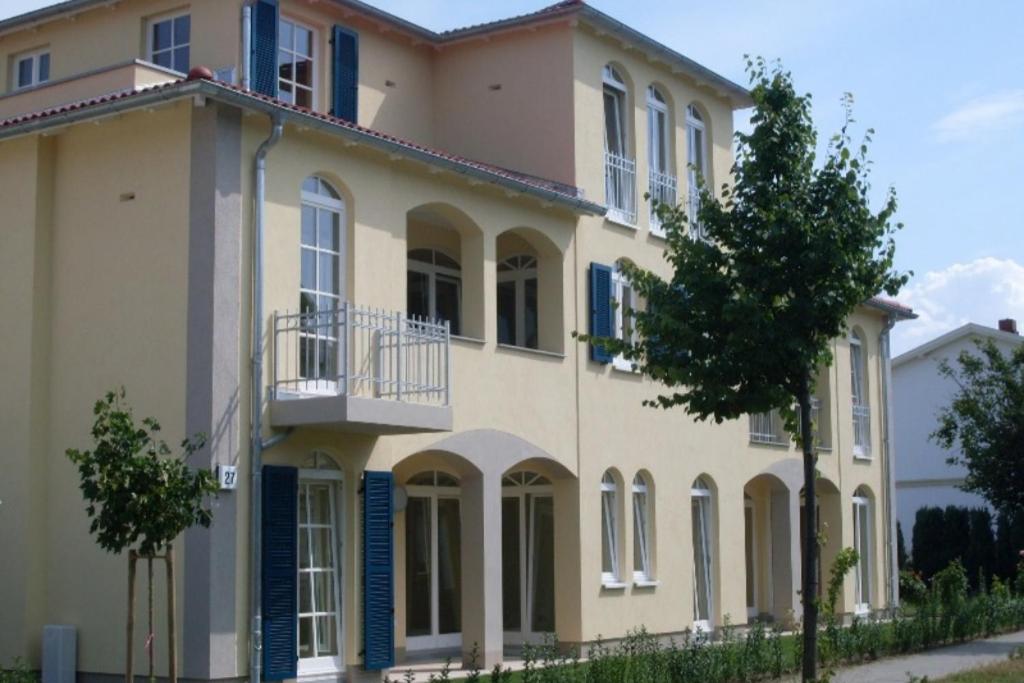 Hochwertig eingerichtete Fewo mit 2 Schlafzimmern und Balkon