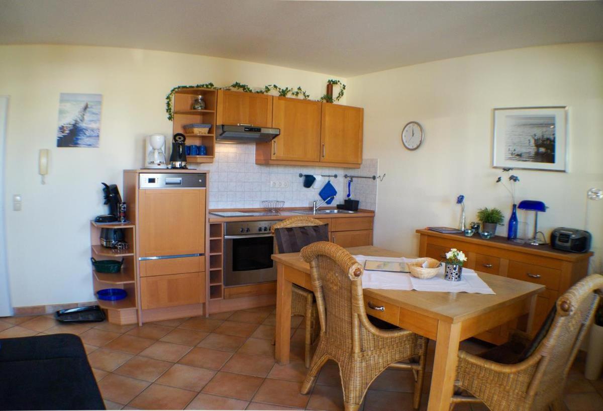 Ferienapartment mit Balkon, Tiefgarage und Nutzung v. Wellnessbereich